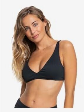 Roxy “Rib Love Oceana” Black Ribbed Wireless Triangle Bikini top M